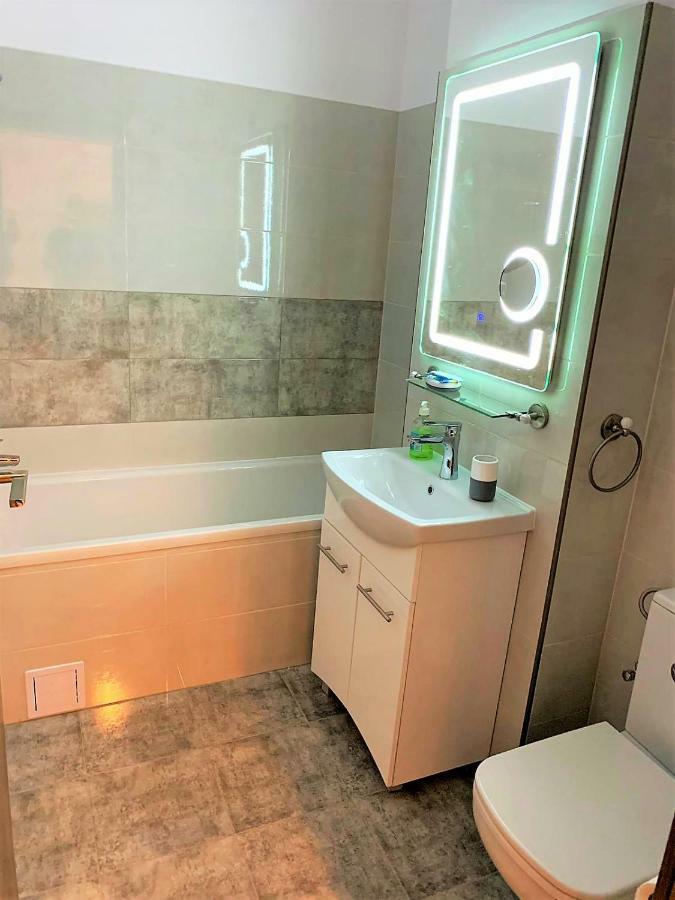 Plaza Residence Studio Bucarest Esterno foto