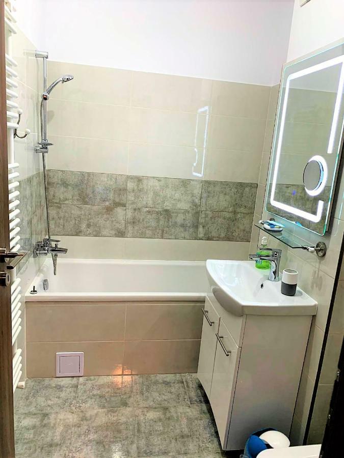 Plaza Residence Studio Bucarest Esterno foto